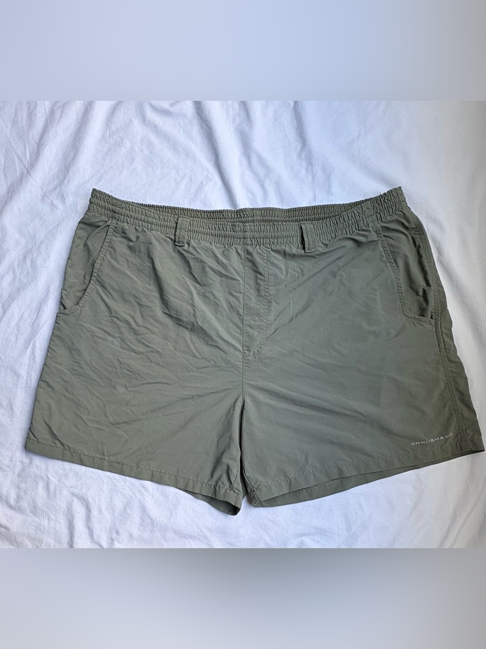 Columbia PFG Men’s XL Olive Green Fishing Cargo Shorts
